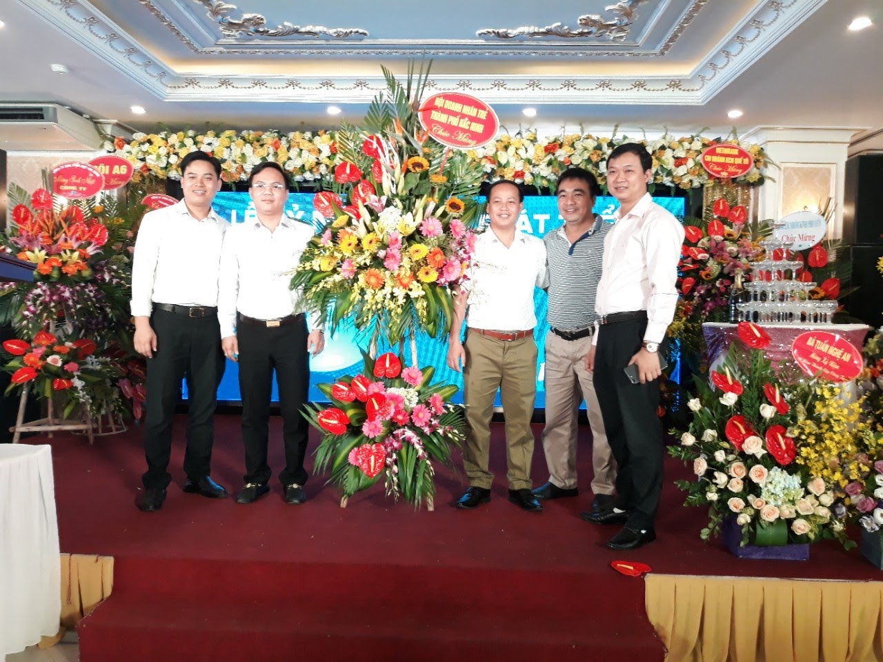 Kỷ niệm 10 năm thành lập Công ty nhôm Singhal 2007 – 2017